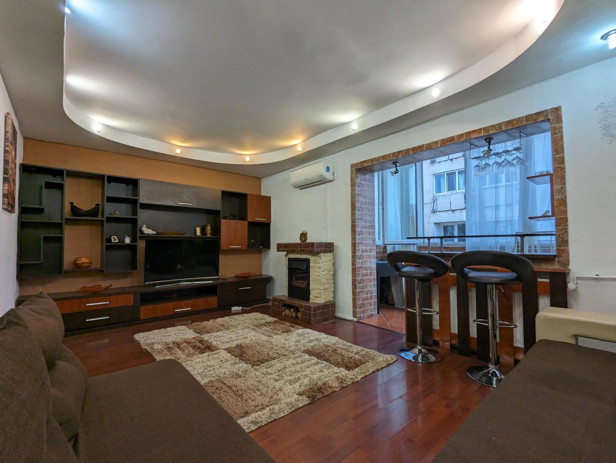 Modern Oasis With A Cozy Fireplace Your Stylish Apartment Minutes From Downtown Bukarest Eksteriør billede